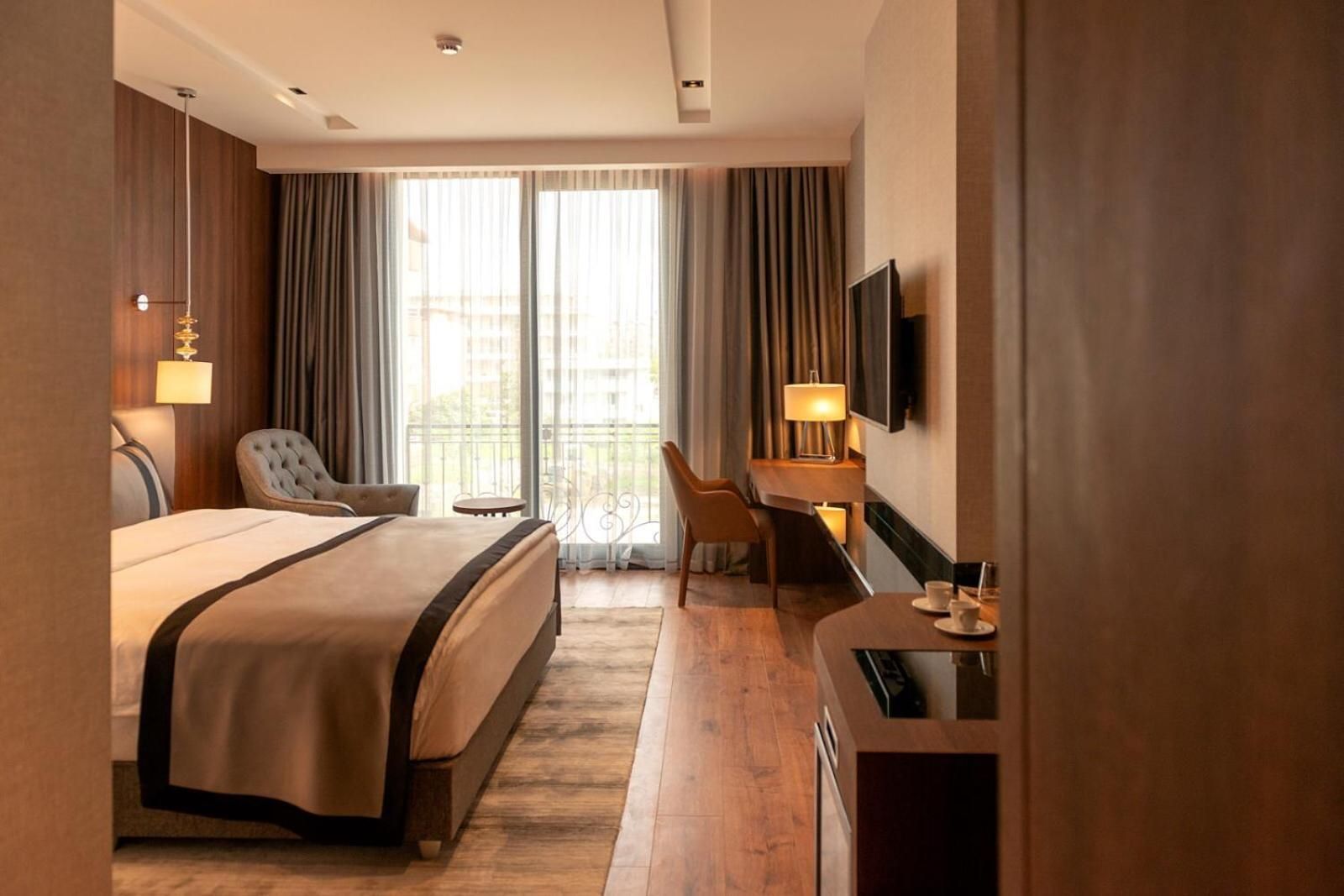 B&C HOTEL Double Standard Room 2