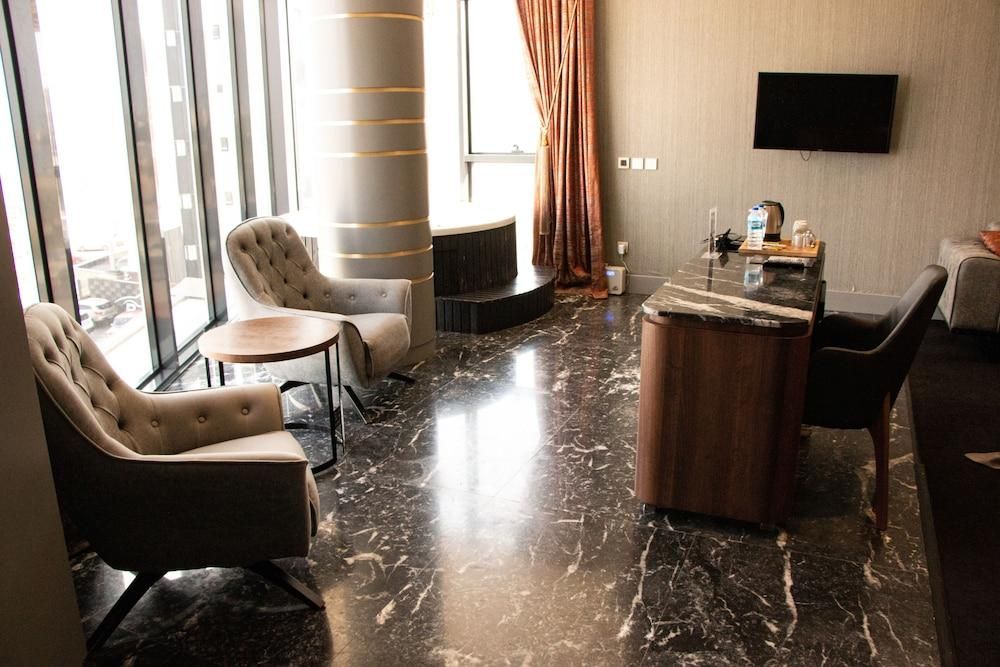 a74918da692cf2ca8ccd5761318d84df