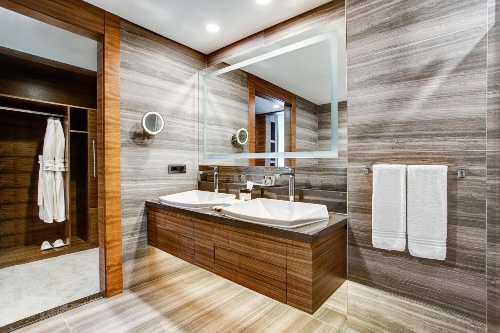 Executive Suite with King bed