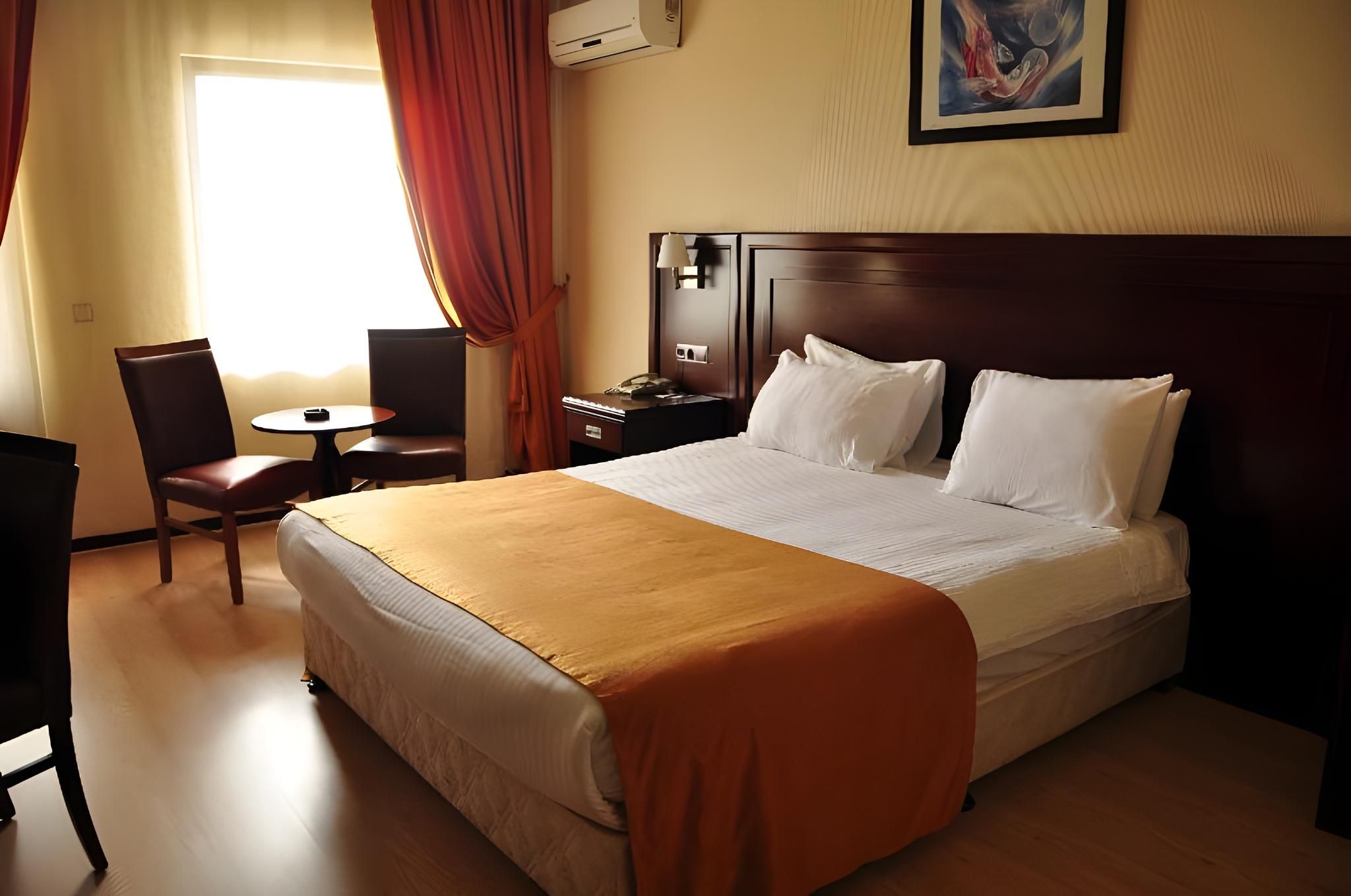 Junior Suite with Balcony