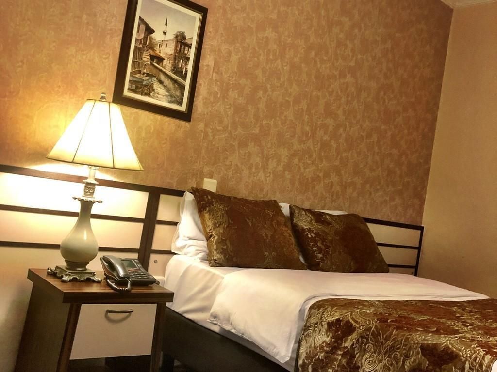 Deniz Manzaralı Çift Kişilik Deluxe Oda