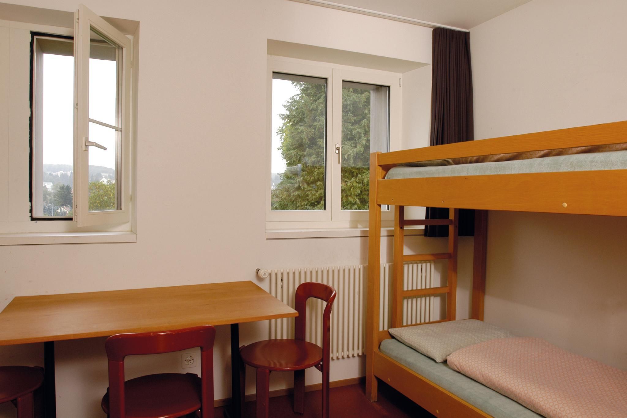 Private Room for 5 People