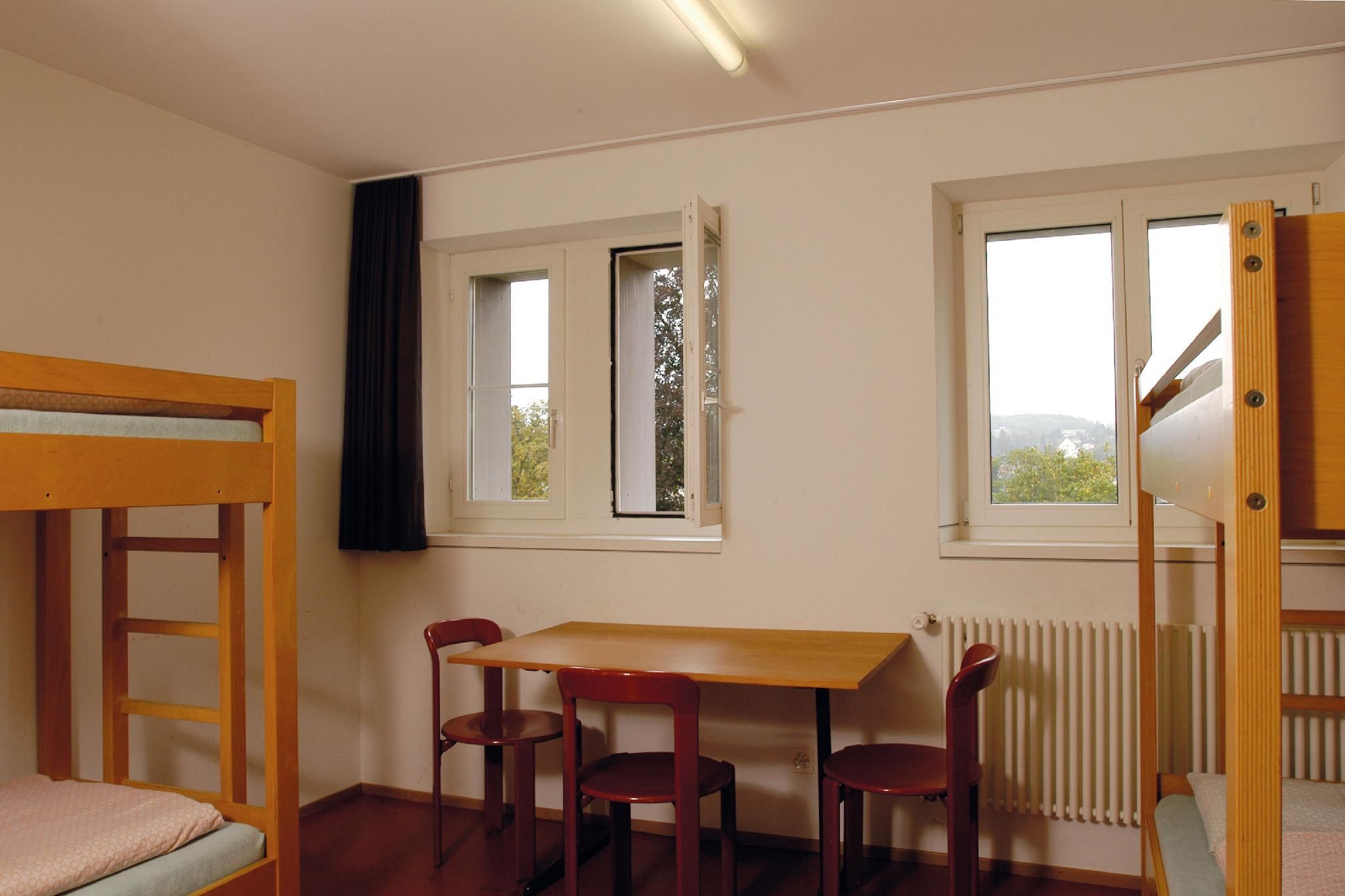 Private Room for 5 People