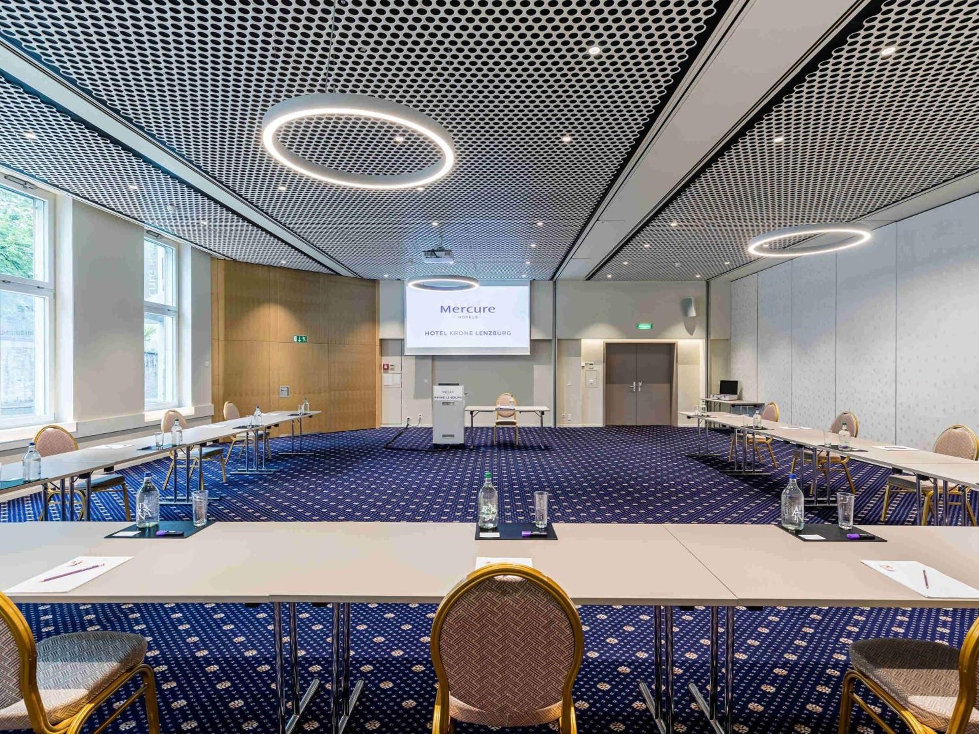meeting room / ballrooms