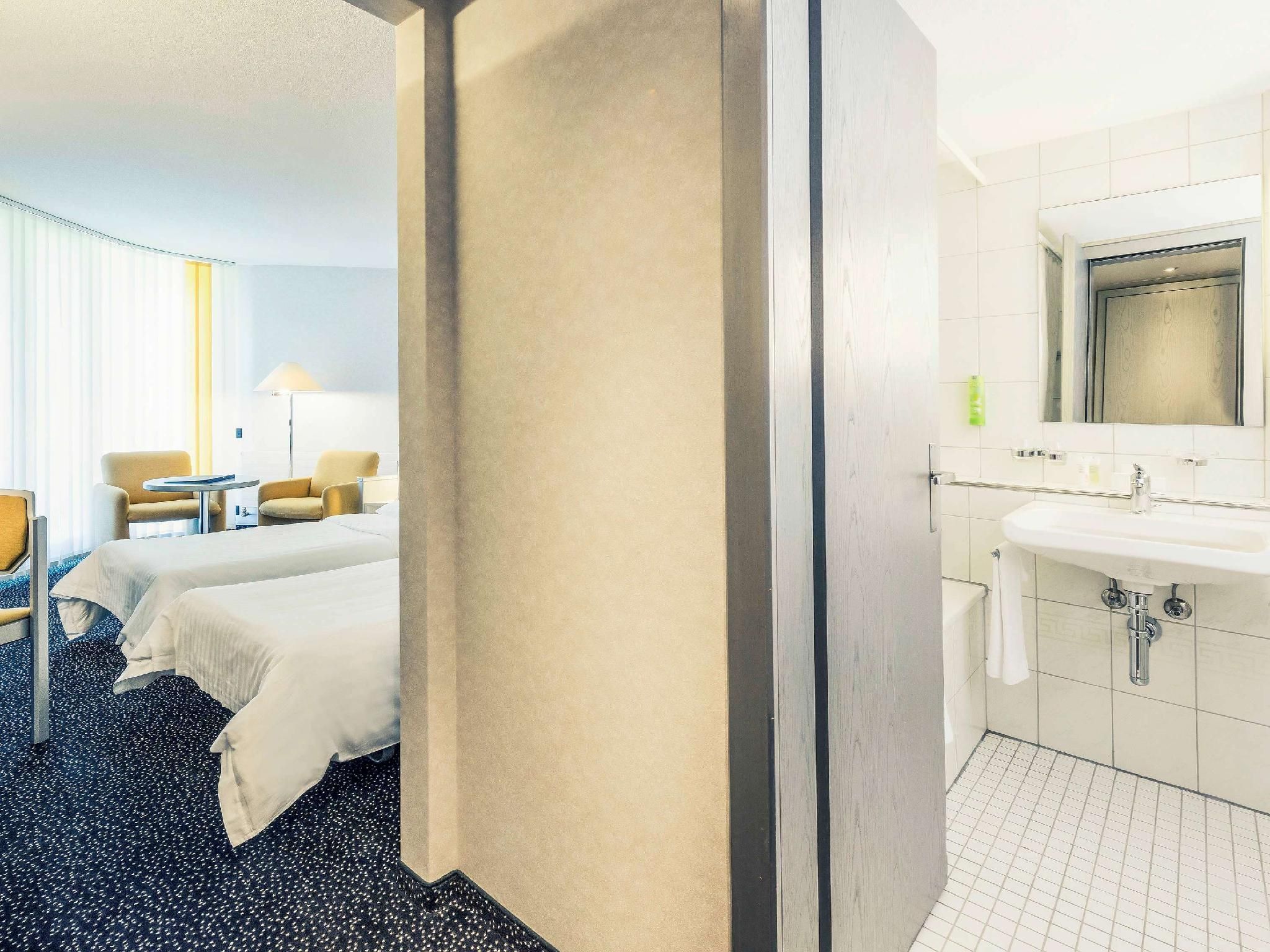 Mercure Lenzburg Krone Family 2 Connecting Rooms 3