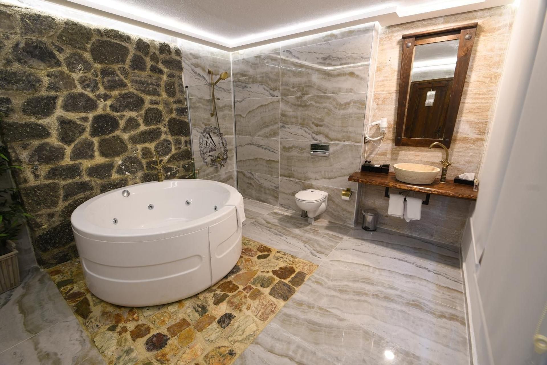 YAZMACILAR HANI OTEL VE  RESTAUTANT Suite 2