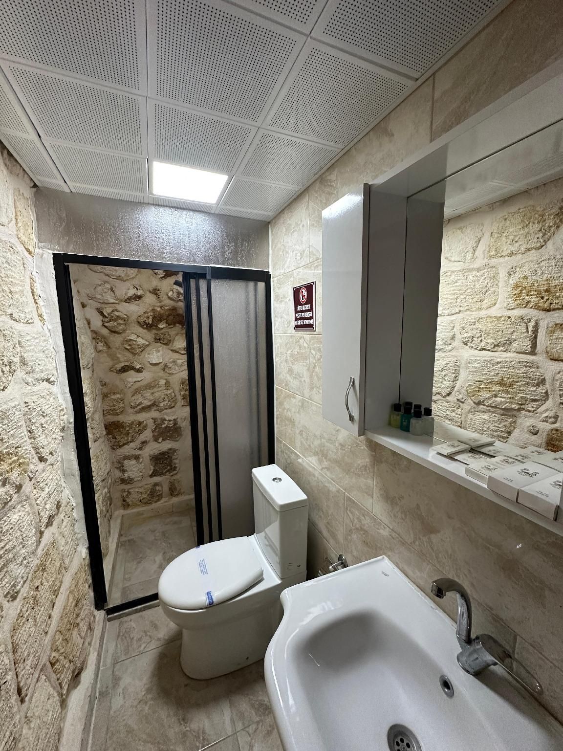 ŞAHMERAN OTEL & CAFE Double - 2 People 2