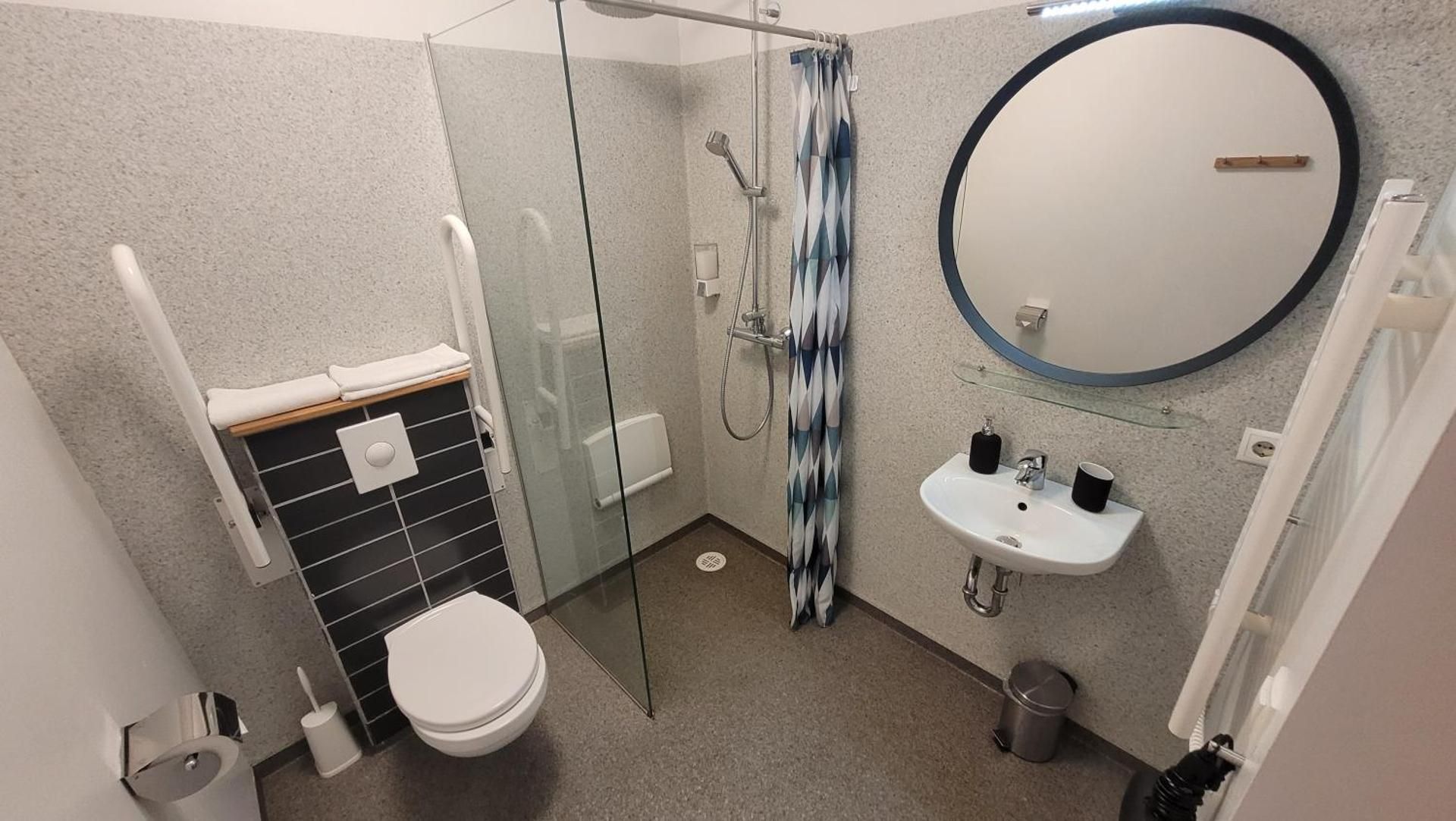 Deluxe Double Room with Private Bathroom