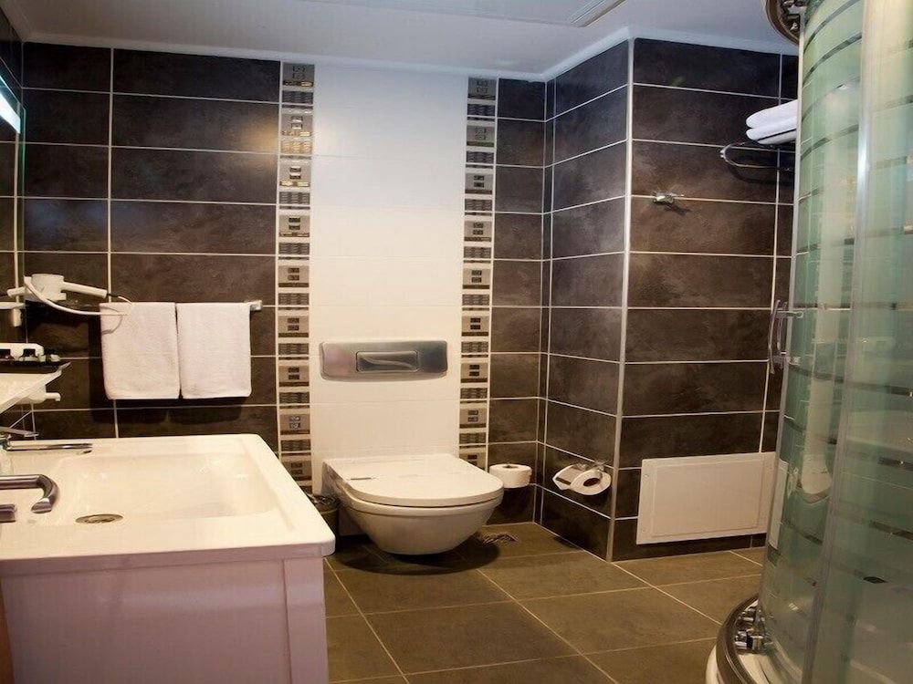 Gosterisli Hotel Standard Double Room Single Use 10