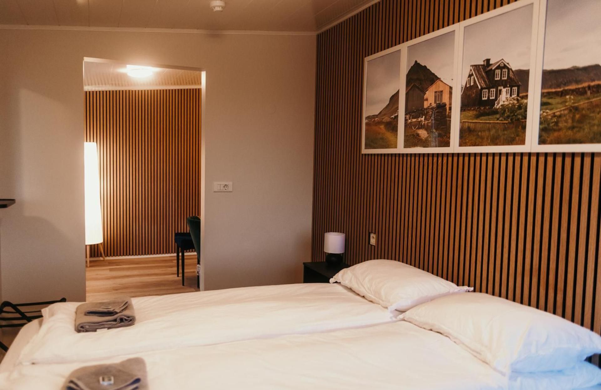 Twin Room with Private Bathroom