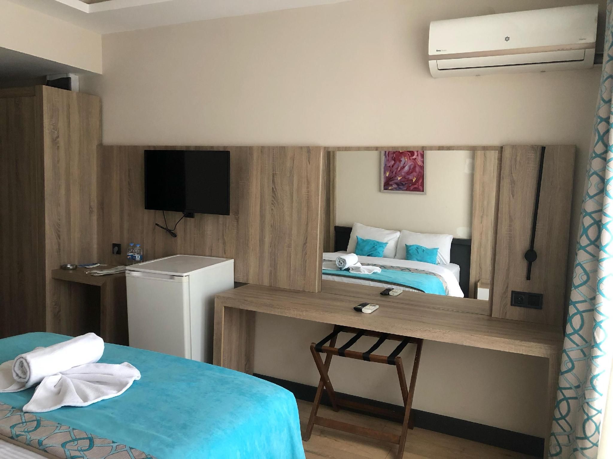 Mountain View Classic Room