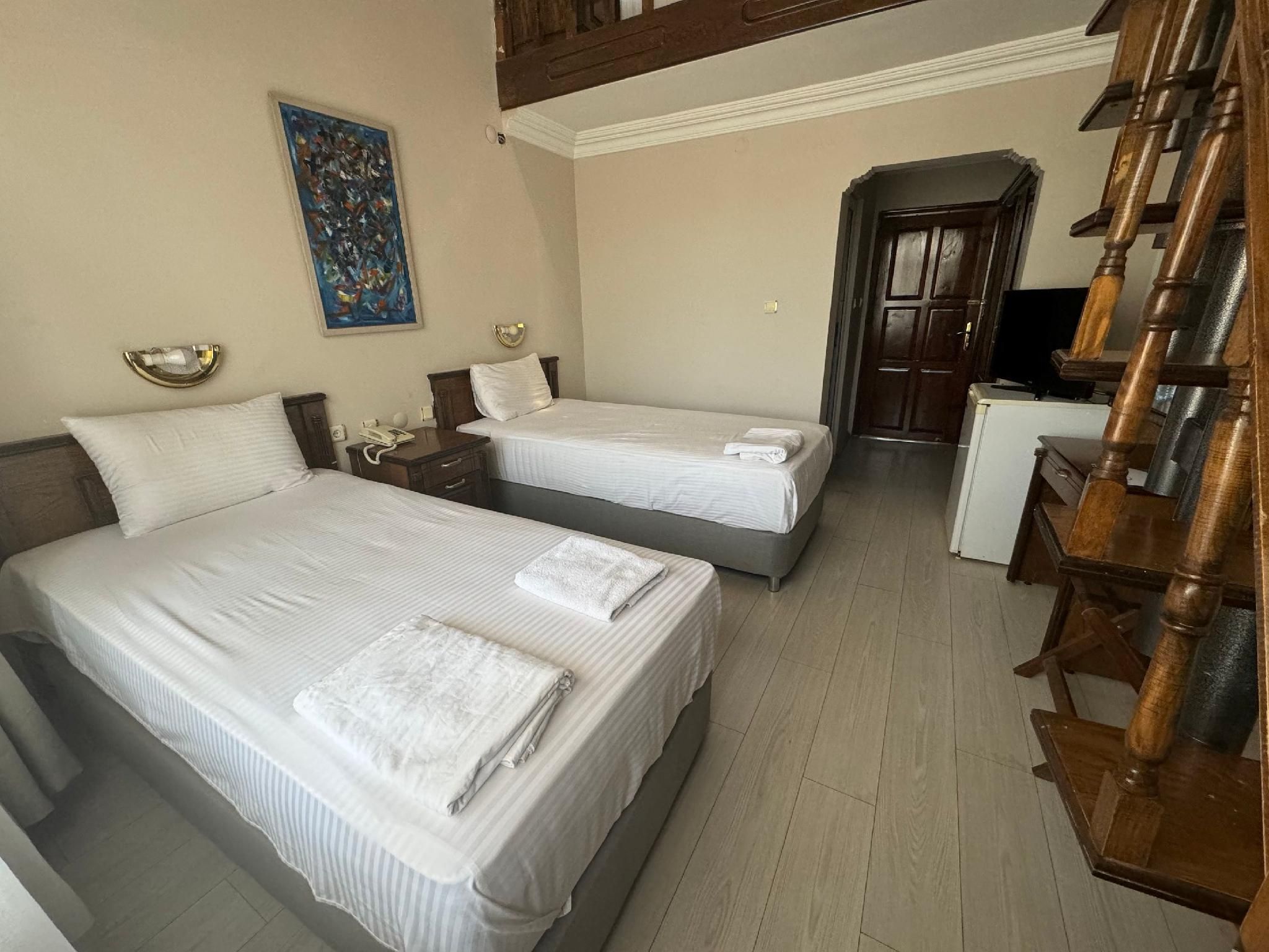 Deluxe Room Lake View