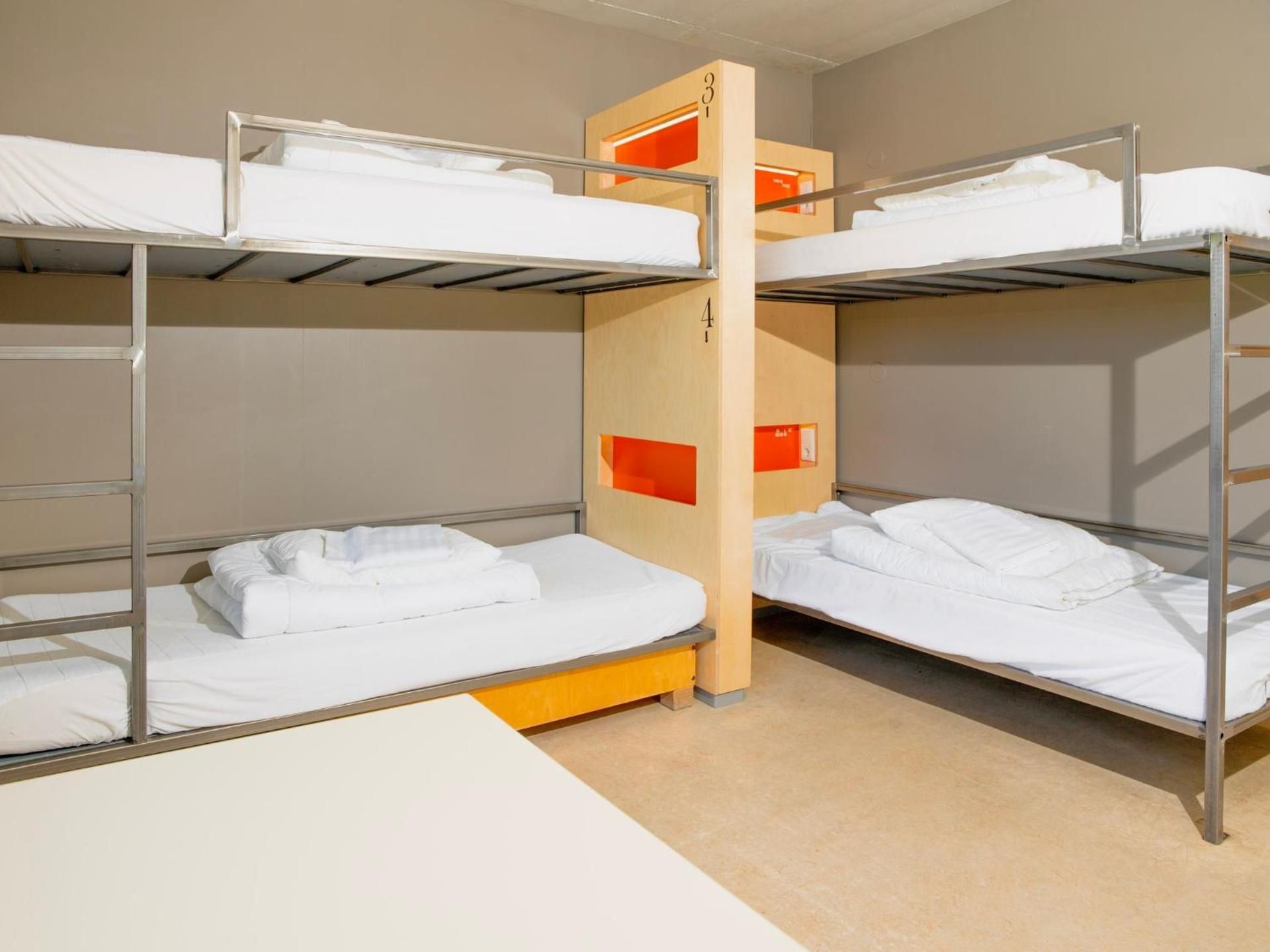 Quadruple Room with Private Bathroom