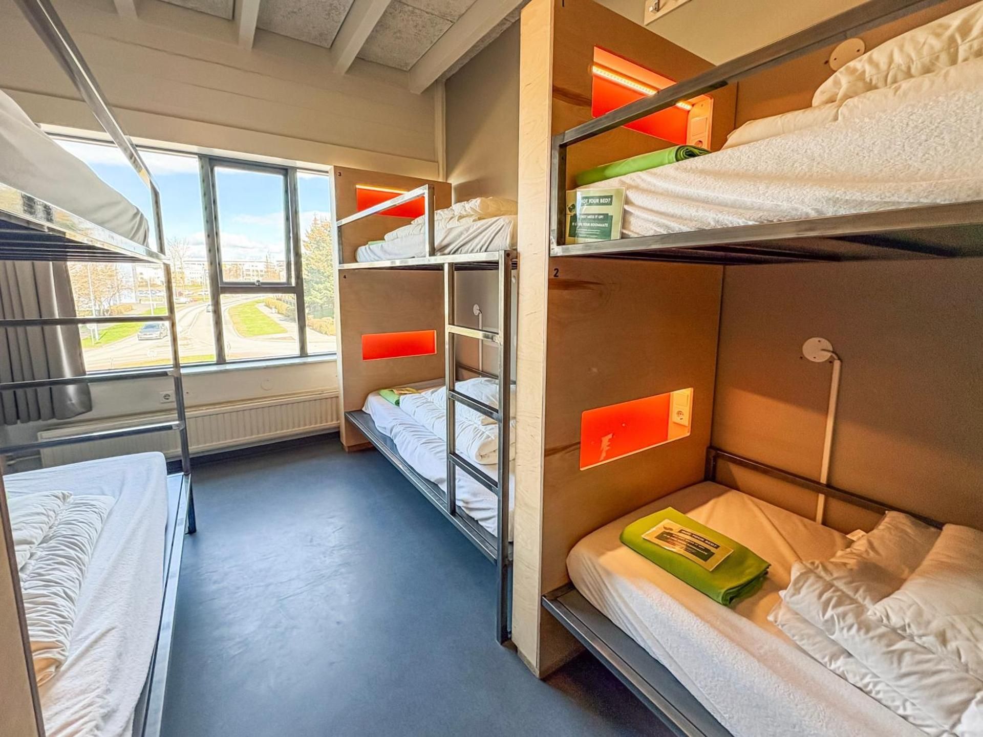 Single bed in 6-Bed MIXED Dorm with Shared Bathroom