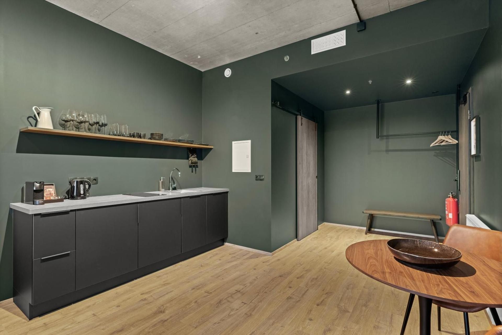 Aurora Nooks by Heimaleiga Deluxe Double Studio 3