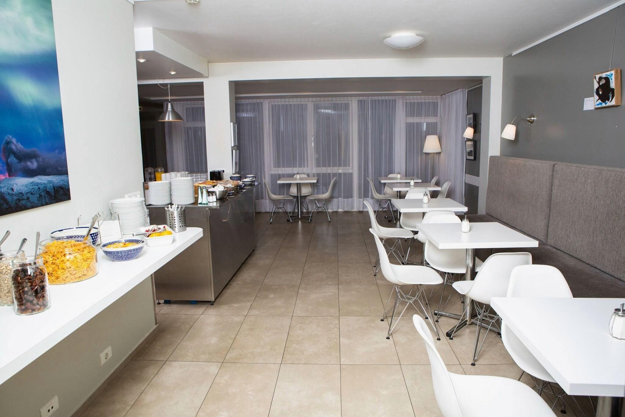 e1fc7adfea26dd3c528eec705a563b93