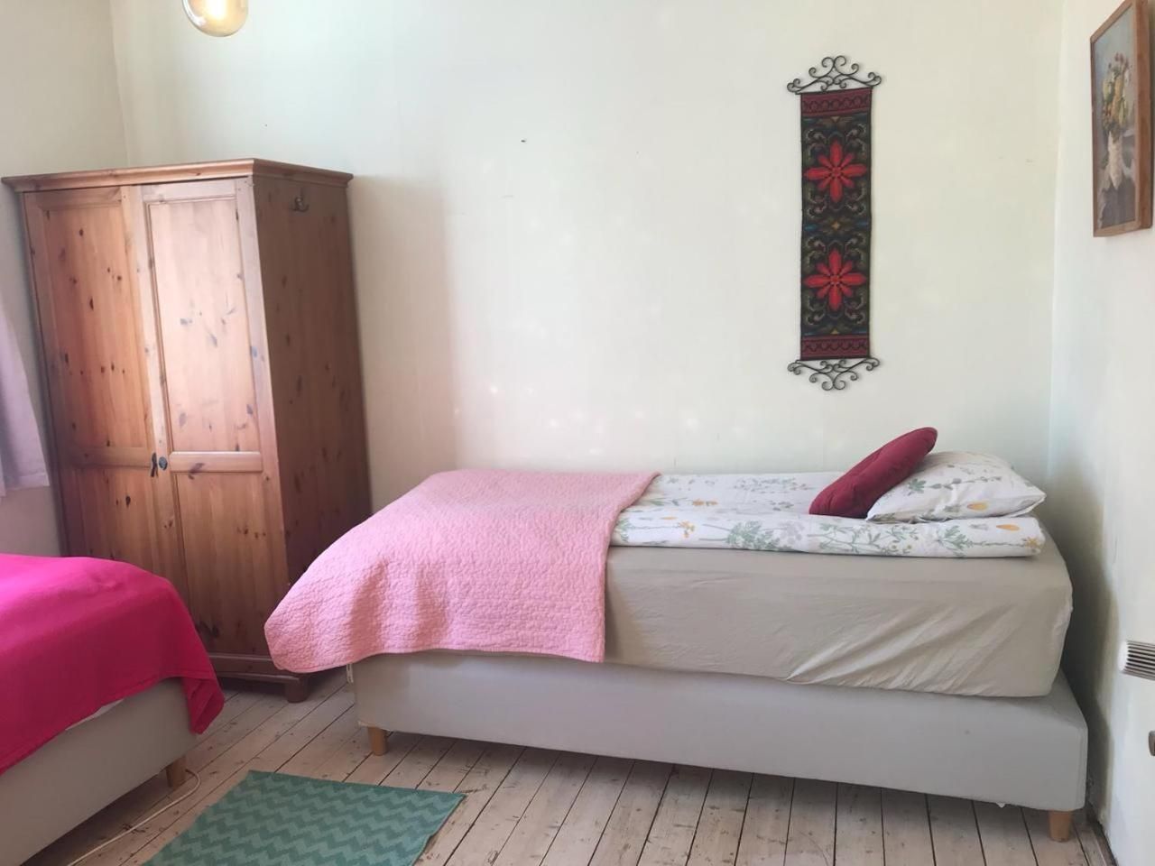 Room 1- Deluxe Double Room with Street View