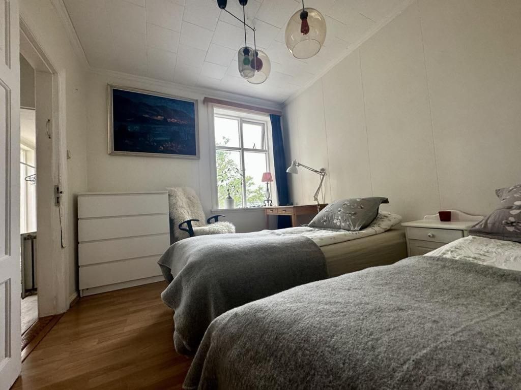 Room 9 - Twin Room with Garden View
