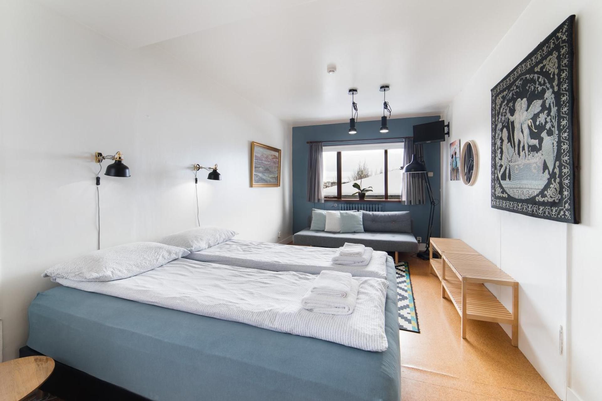 Room, Private Bathroom