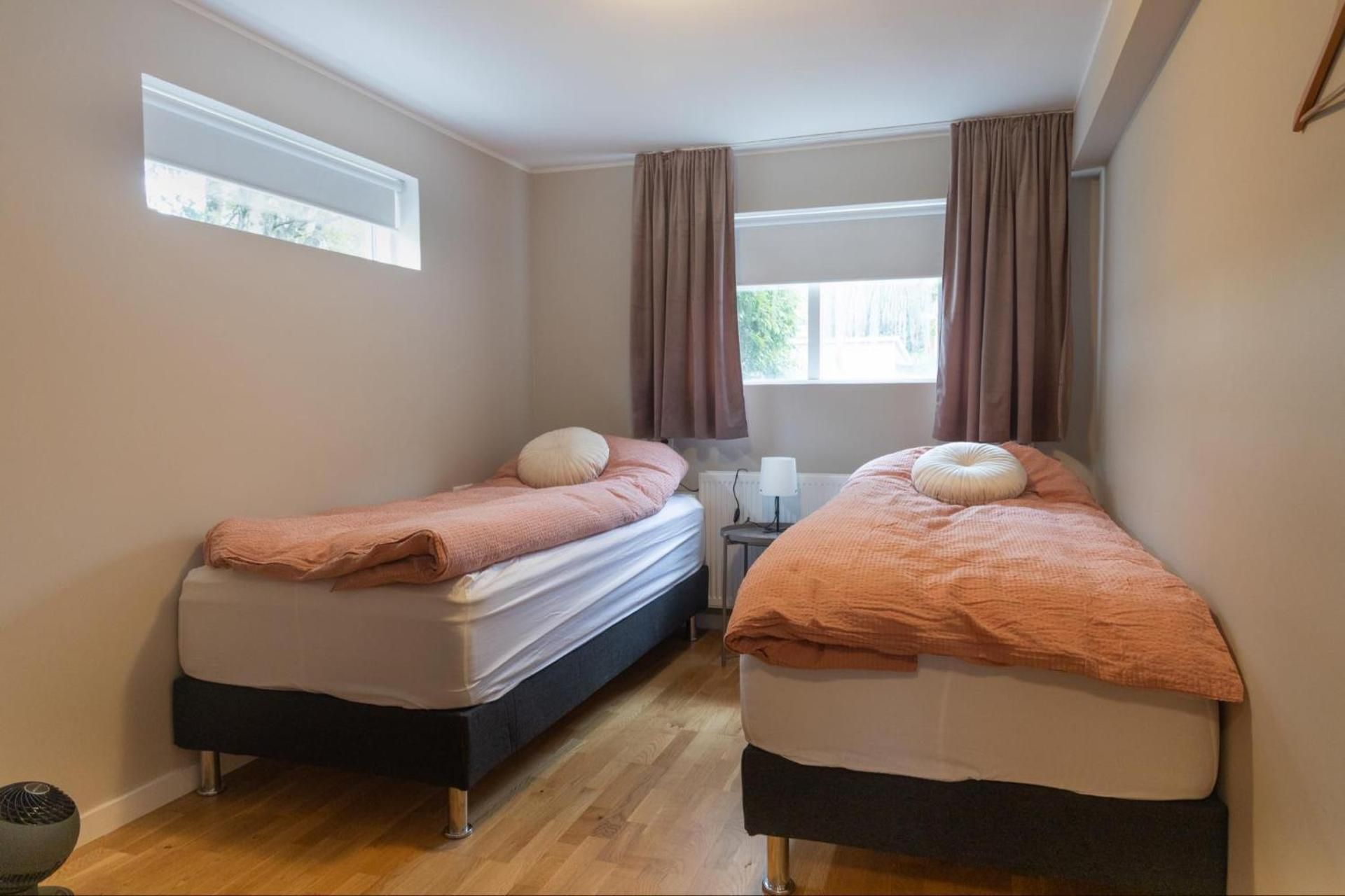 Singasteinn guesthouse Double Room with Shared Bathroom