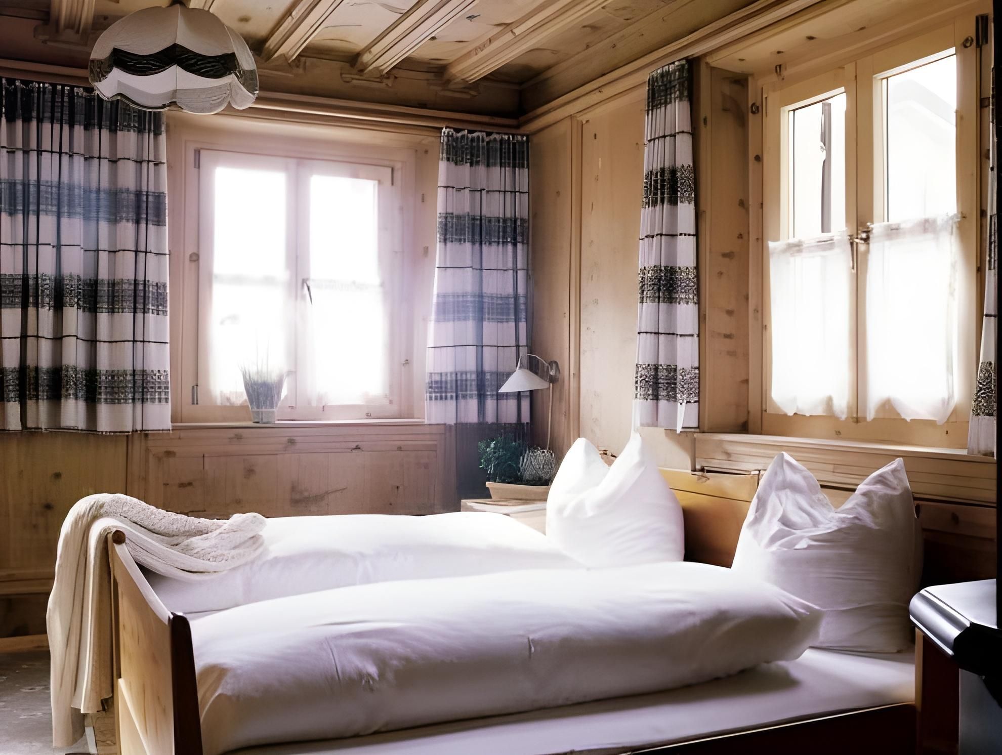 Palazzo Mysanus Samedan Comfort Double Room 2