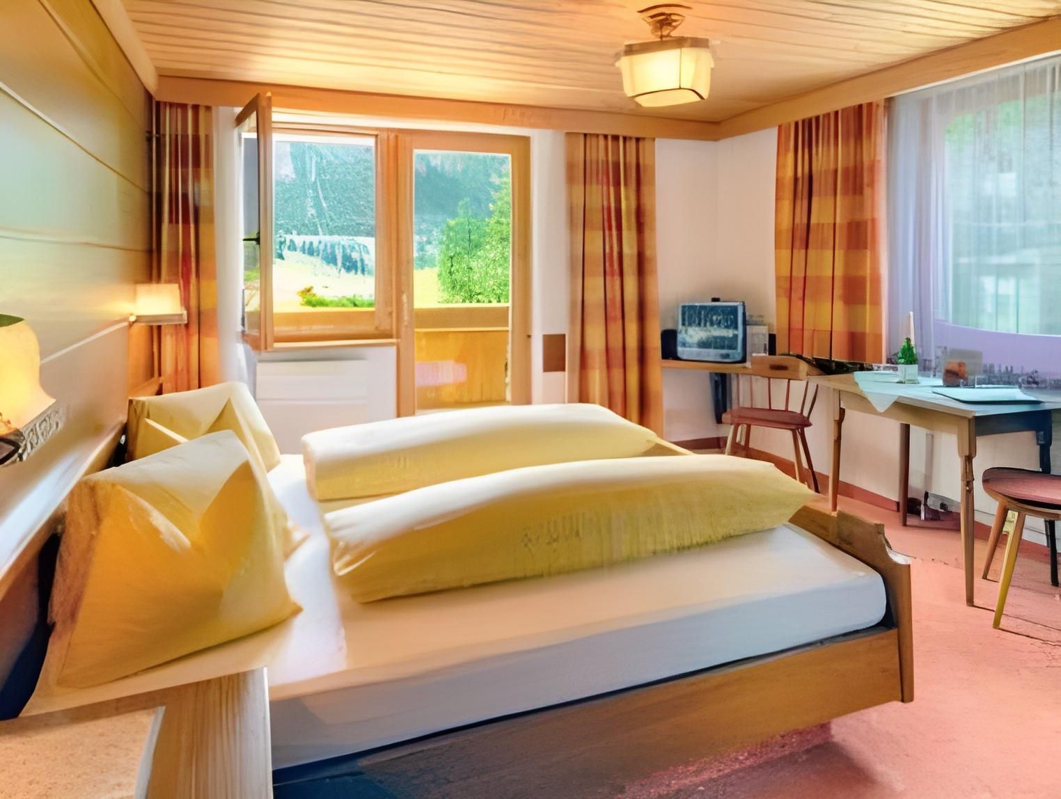 Superior Double Room with Balcony