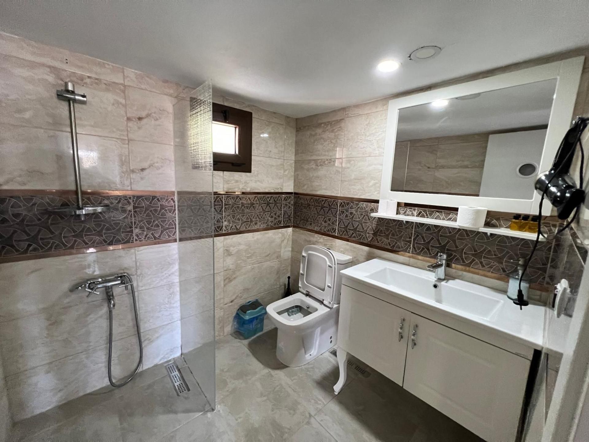 Giritli Rum Meyhanesi & Butik Otel Quadruple Room with Garden View 3