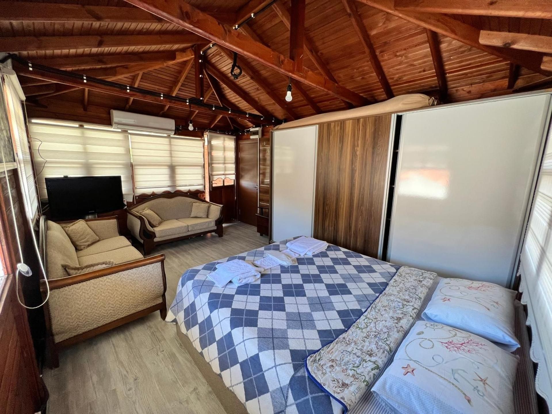 Giritli Rum Meyhanesi & Butik Otel Quadruple Room with Garden View