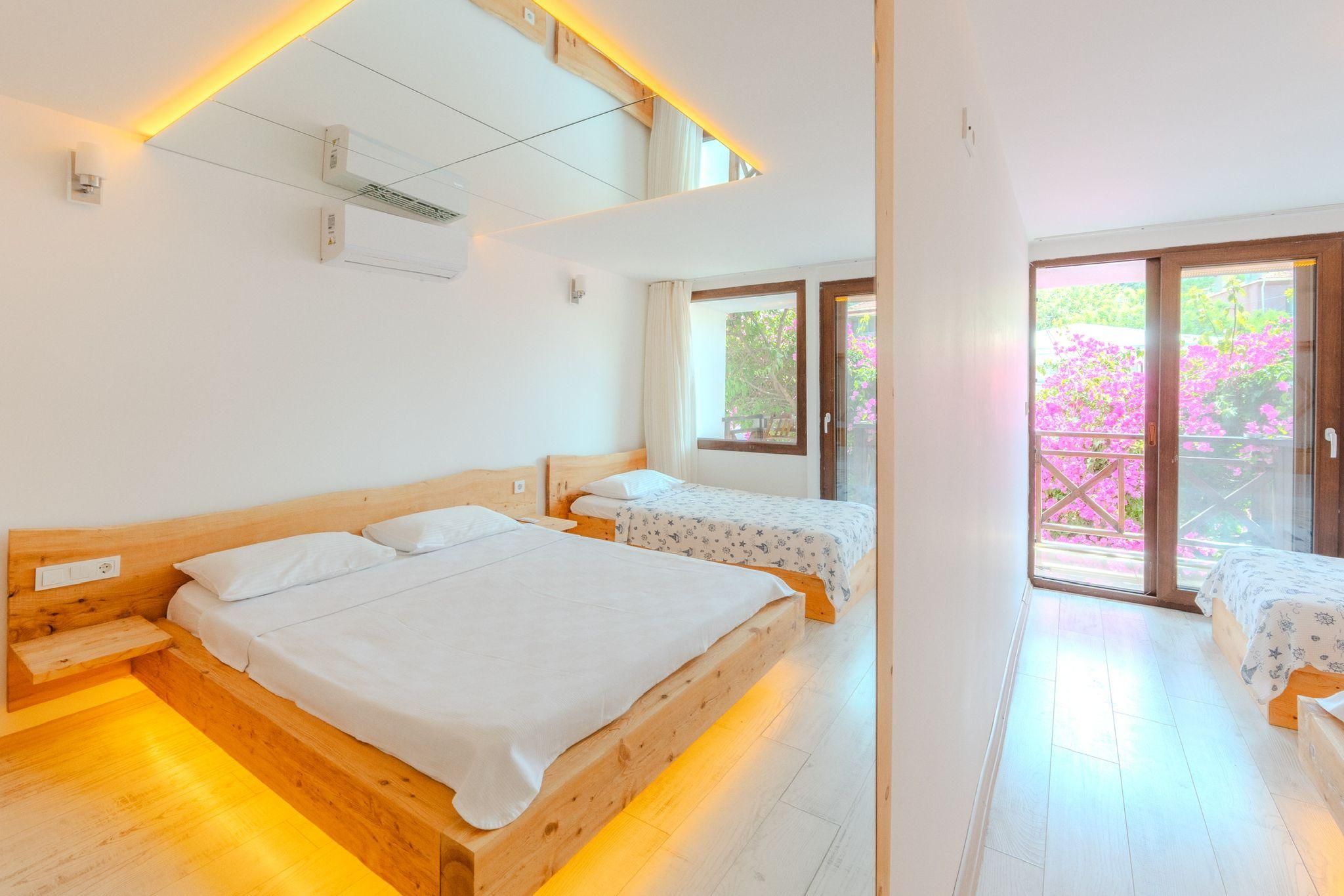 Giritli Rum Meyhanesi & Butik Otel Triple Room with Balcony 2