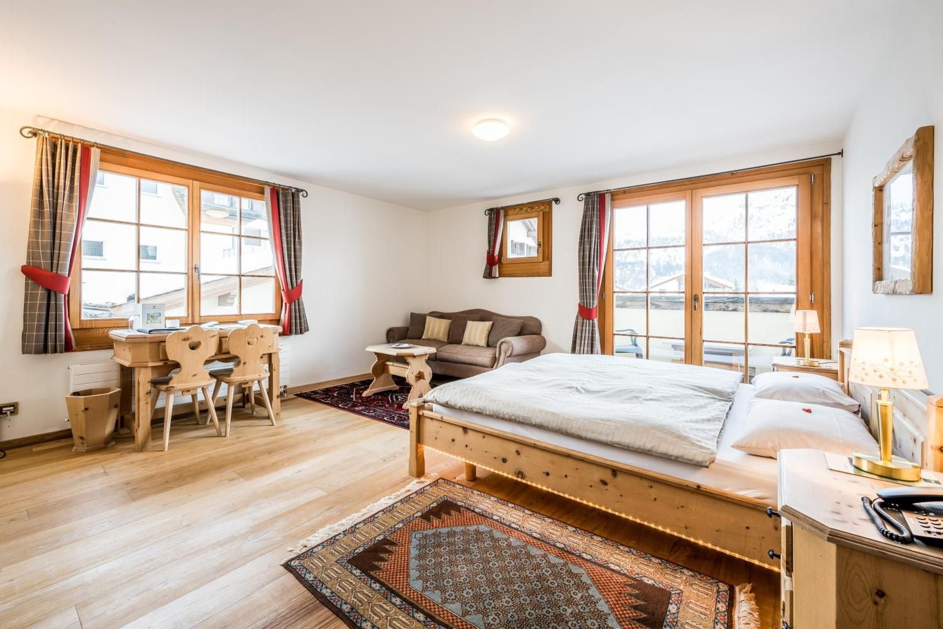 Panorama Room