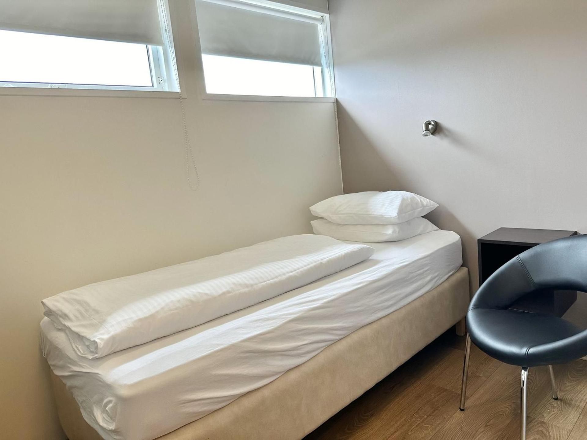 Single Room With Private Bathroom
