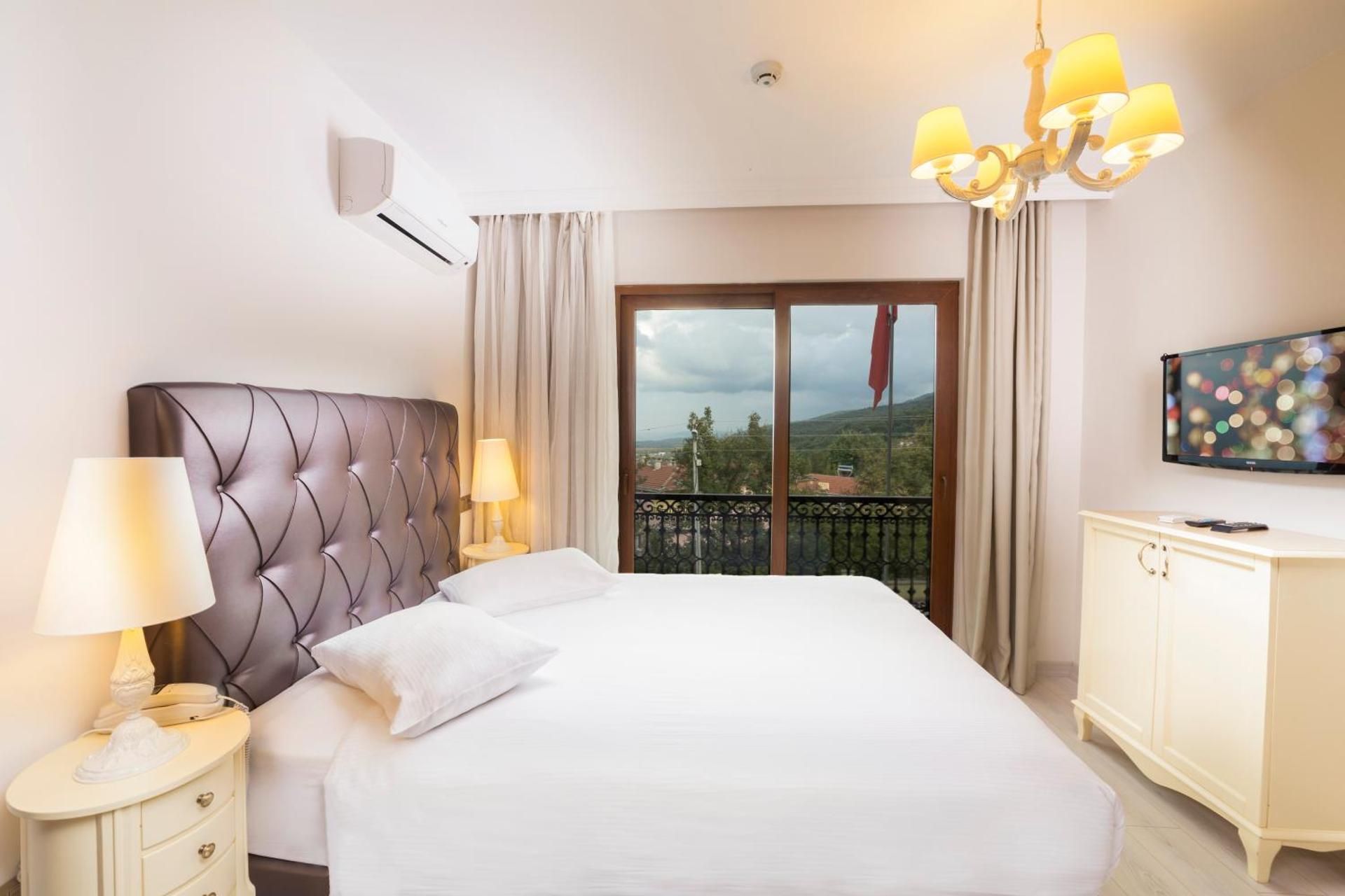 Standard Room with Lake View