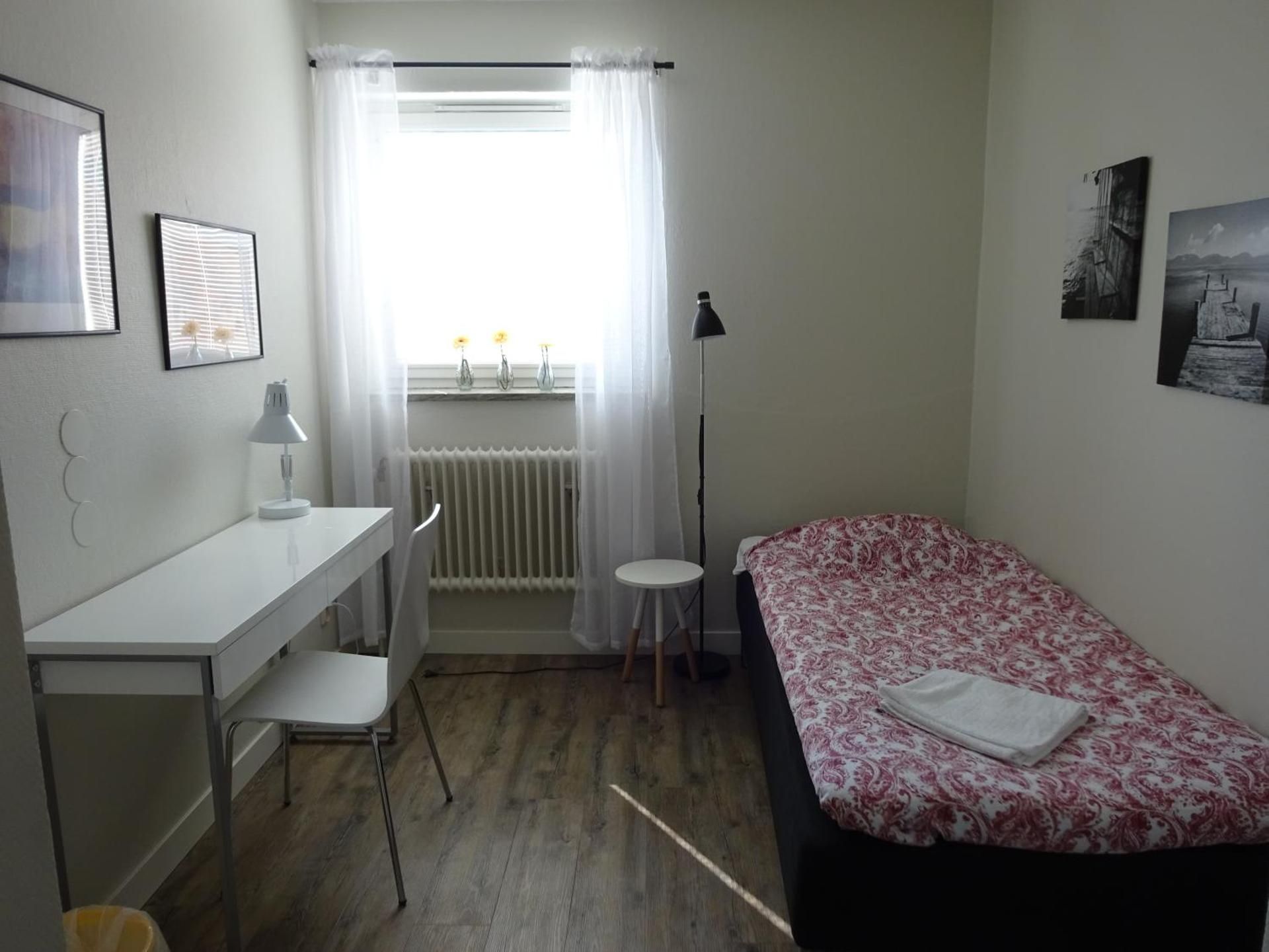 Ekbackens Vandrarhem Single Room with Shared Bathroom