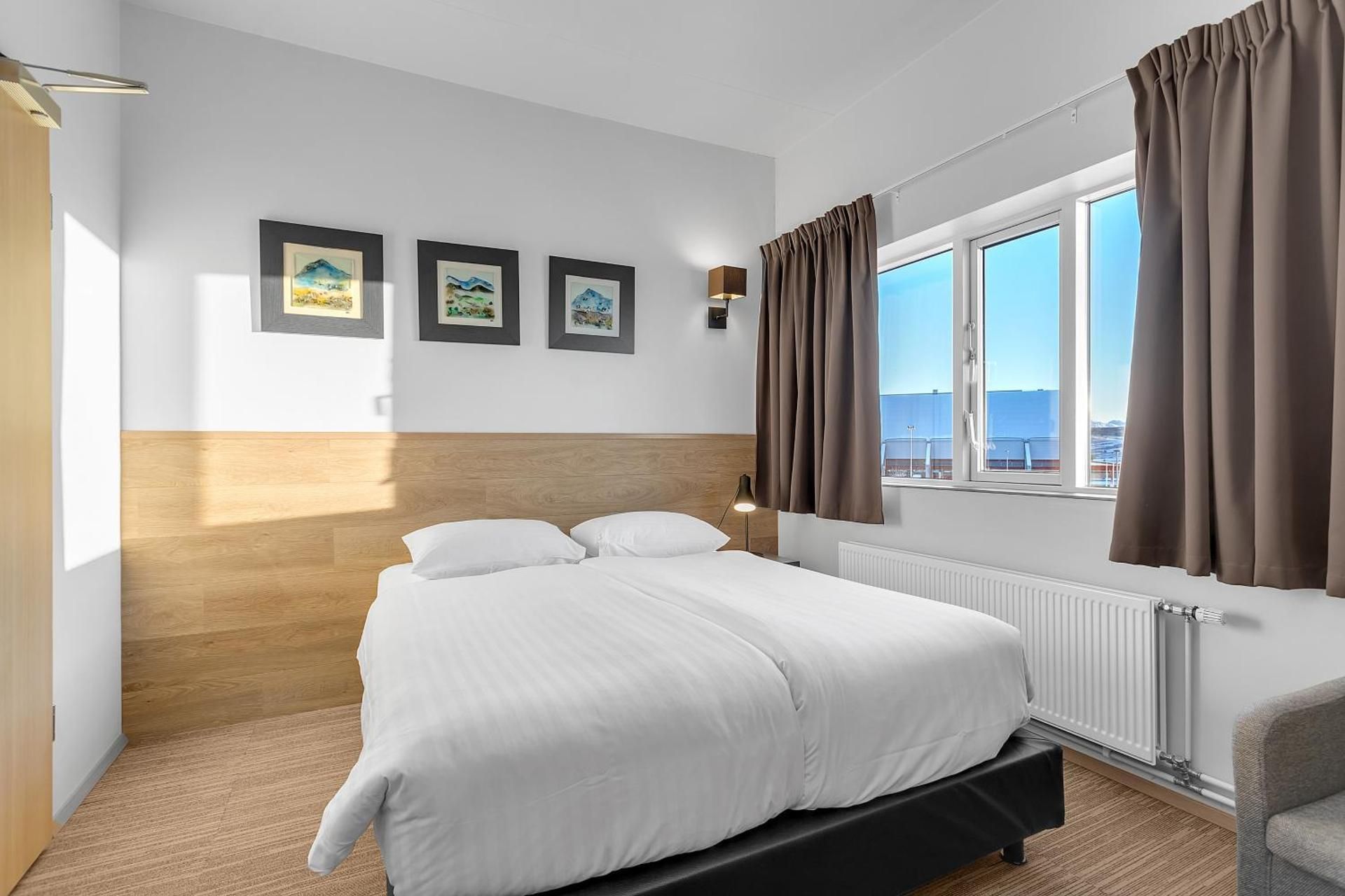 Hotel Vellir Compact Double with Free Gym Access 2