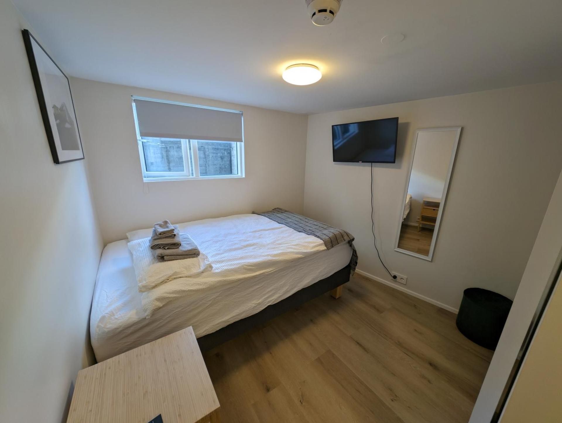 Single Room With Private Bathroom