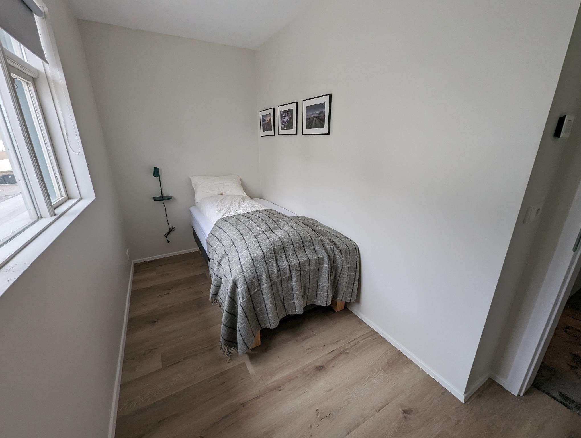 Single Room with Shared Bathroom