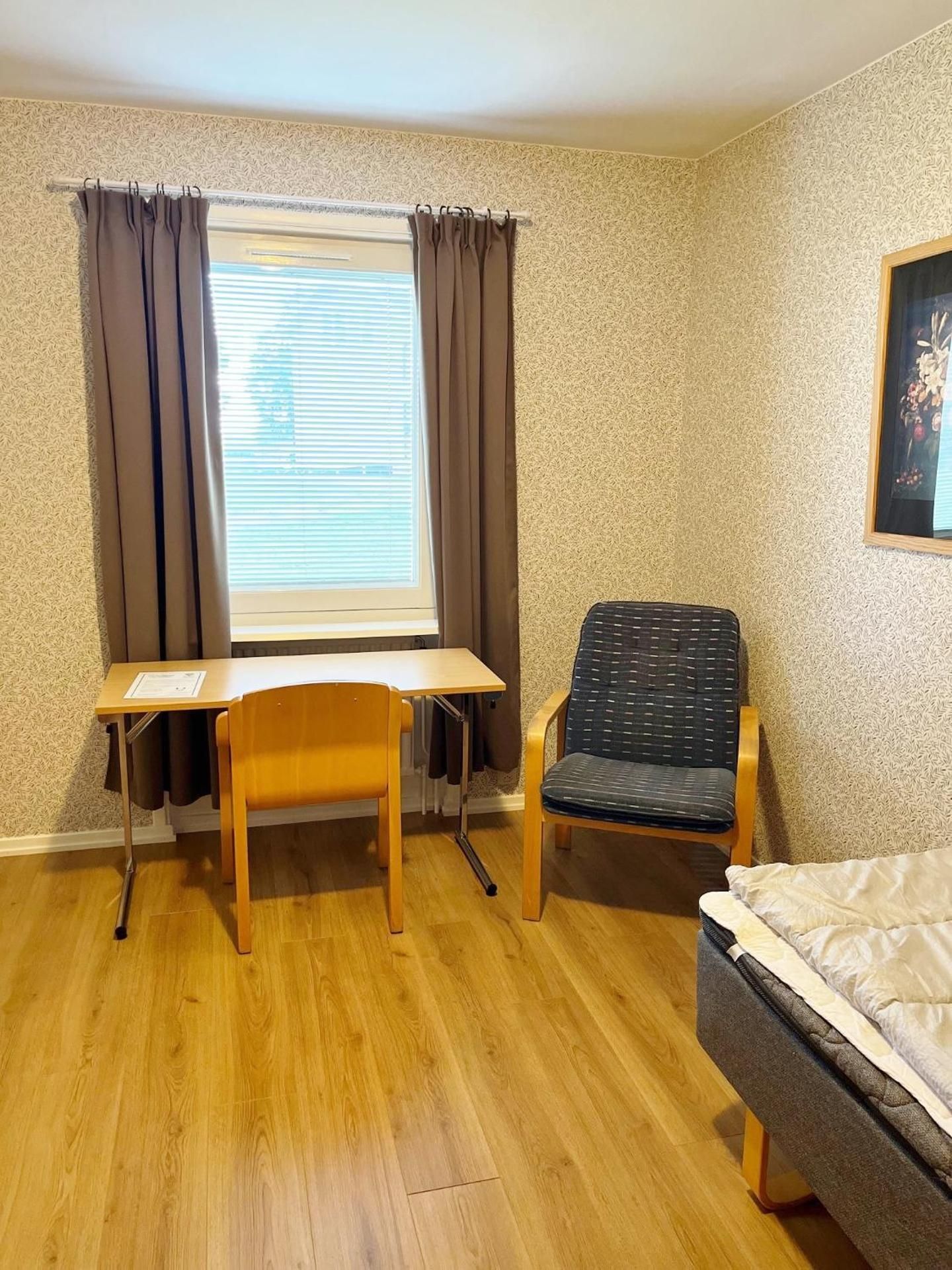 Single Room with Lake View