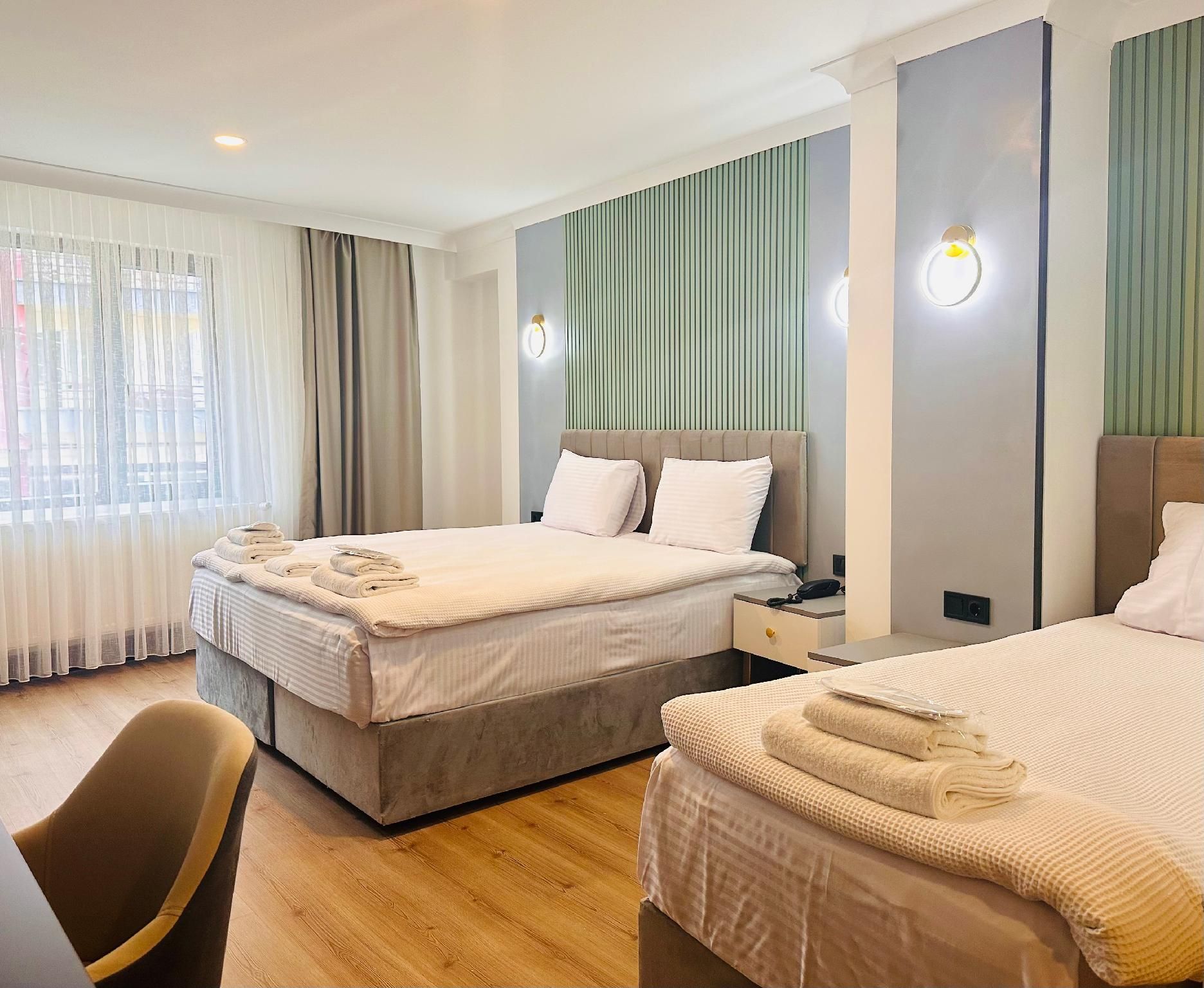 Bless You Hotel Triple Room 2