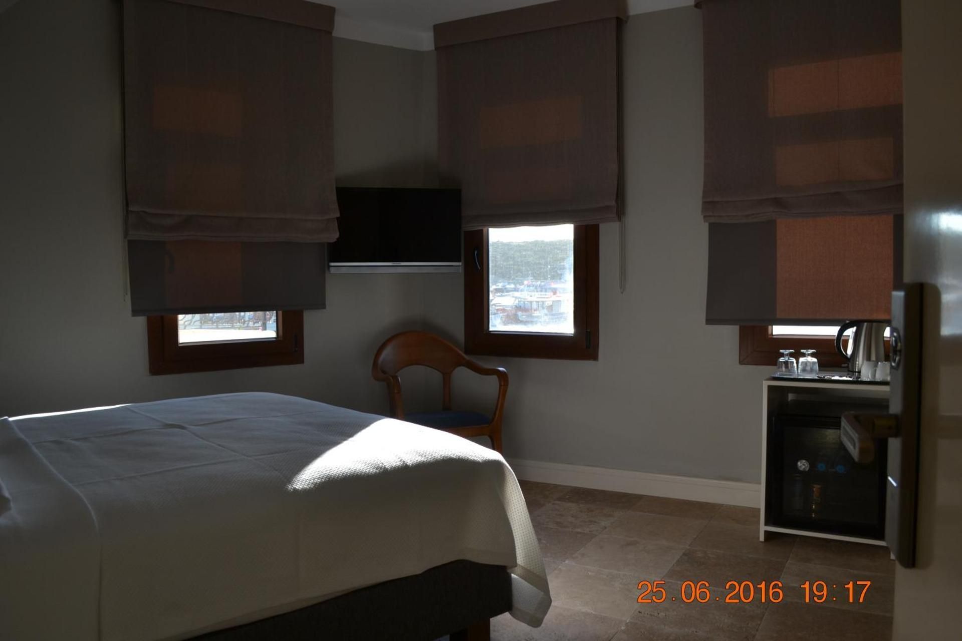 Classic Double Room with Sea View