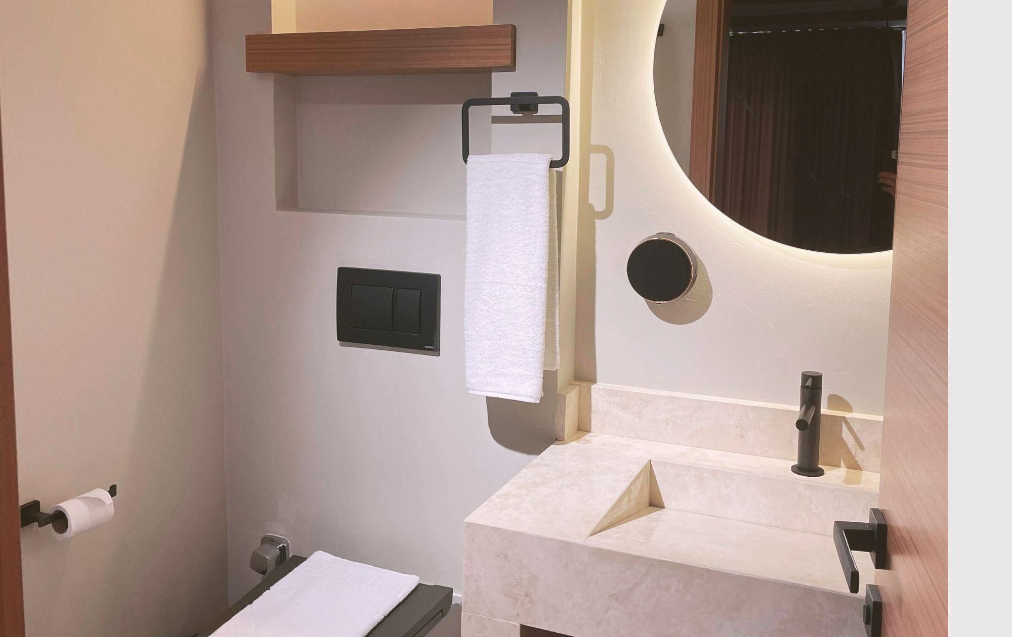 The May Five - Adults only Comfort Sea View Room 3