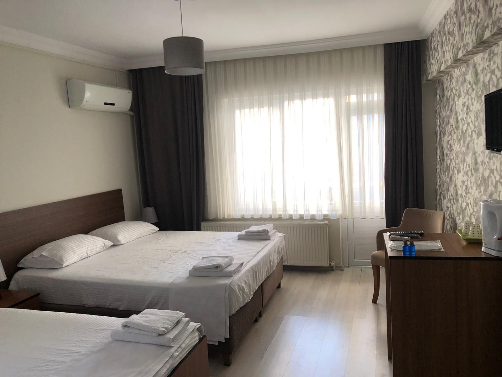 Ozdemir Otel Triple Room