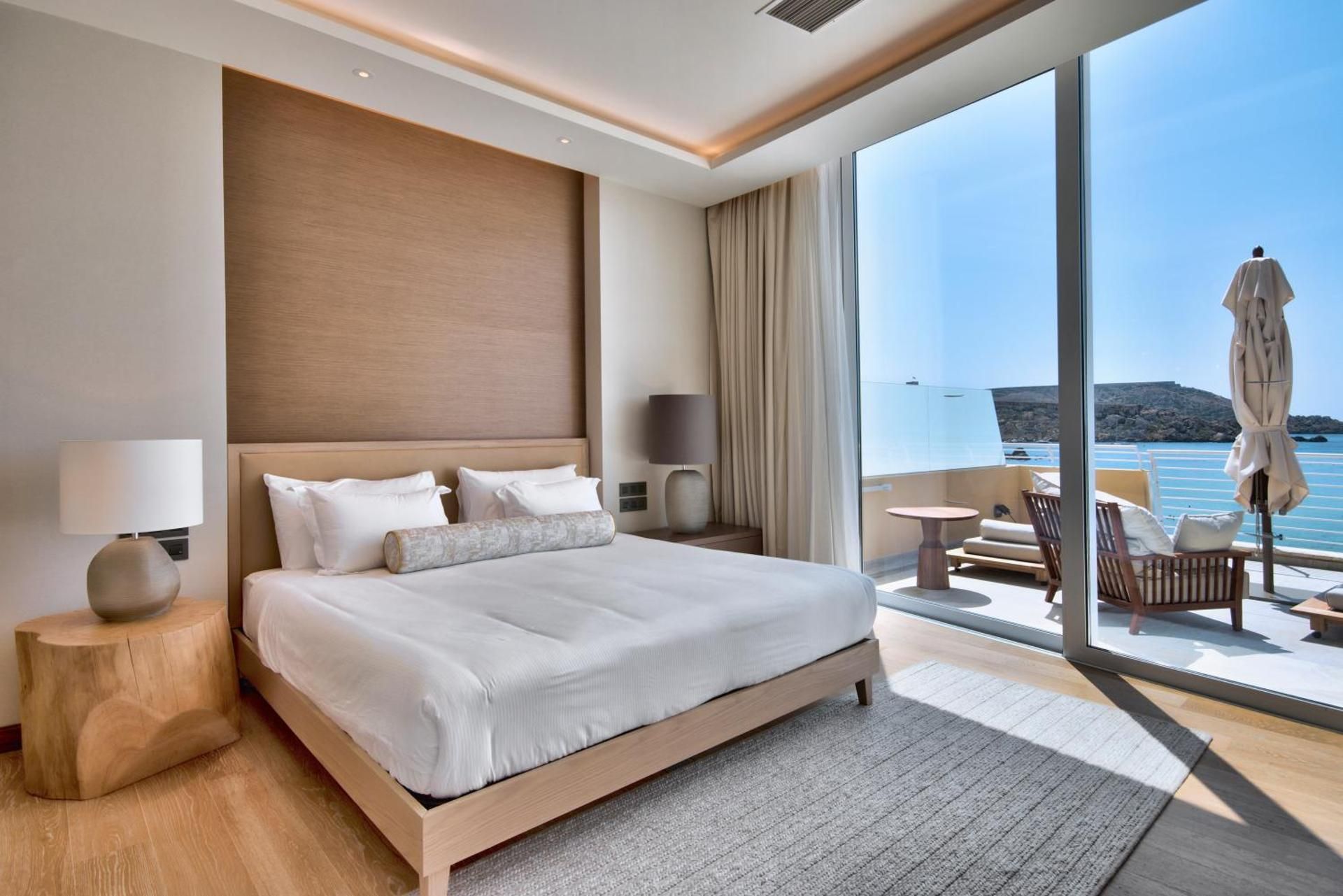 1-Bedroom Suite Sands Tower Sea View