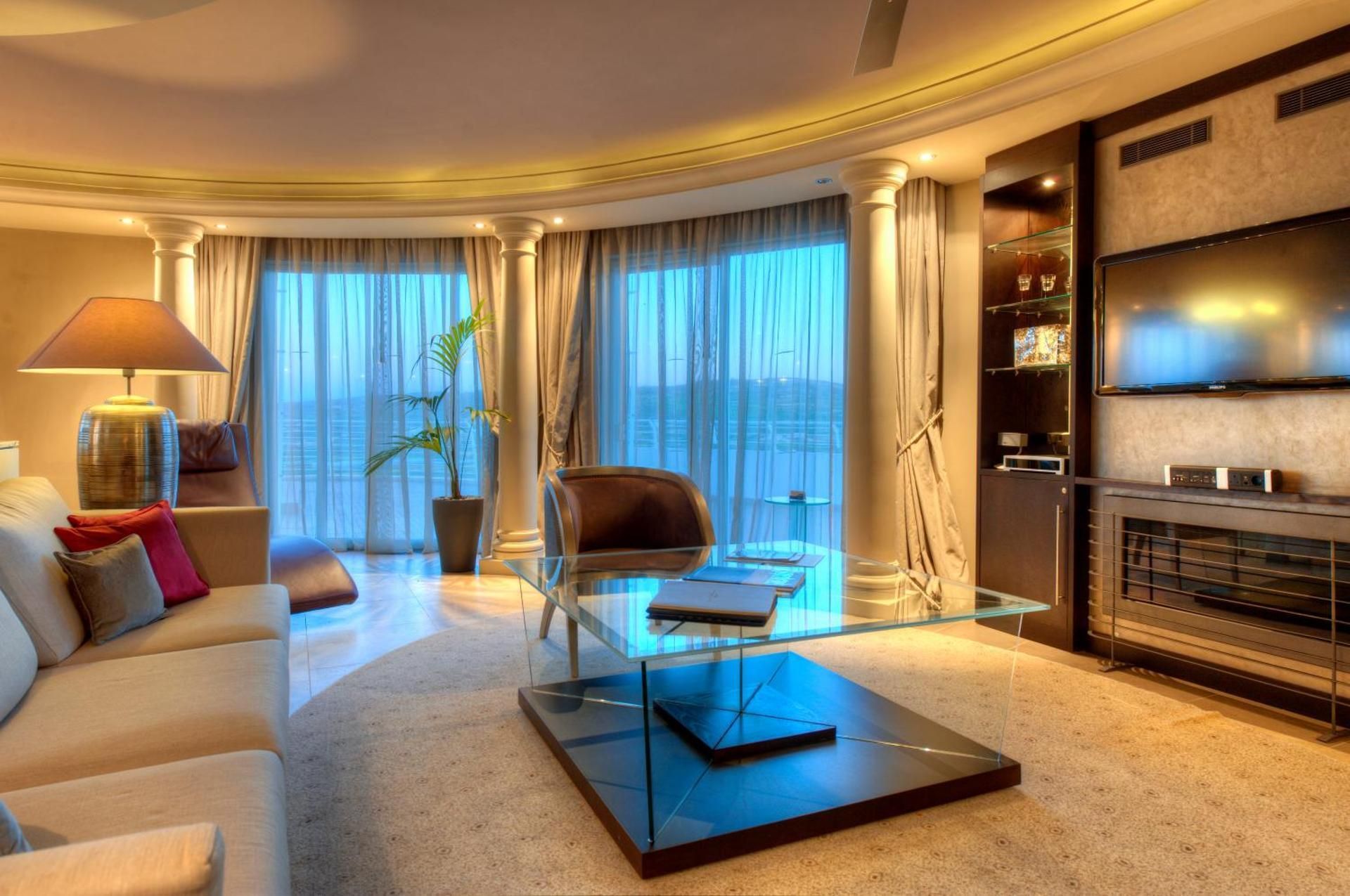 4-Bedrooms Penthouse Suite