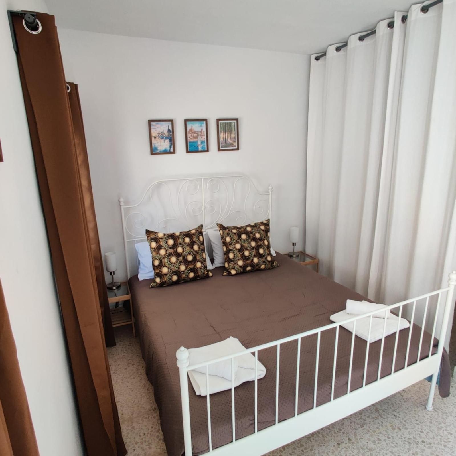 Double Room with Shared Bathroom