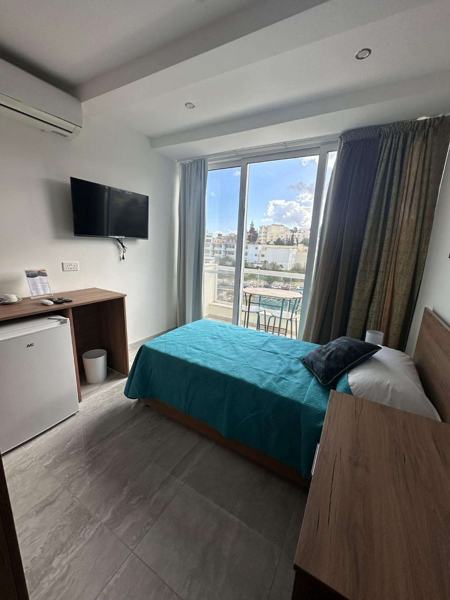 Single Room with Garden View