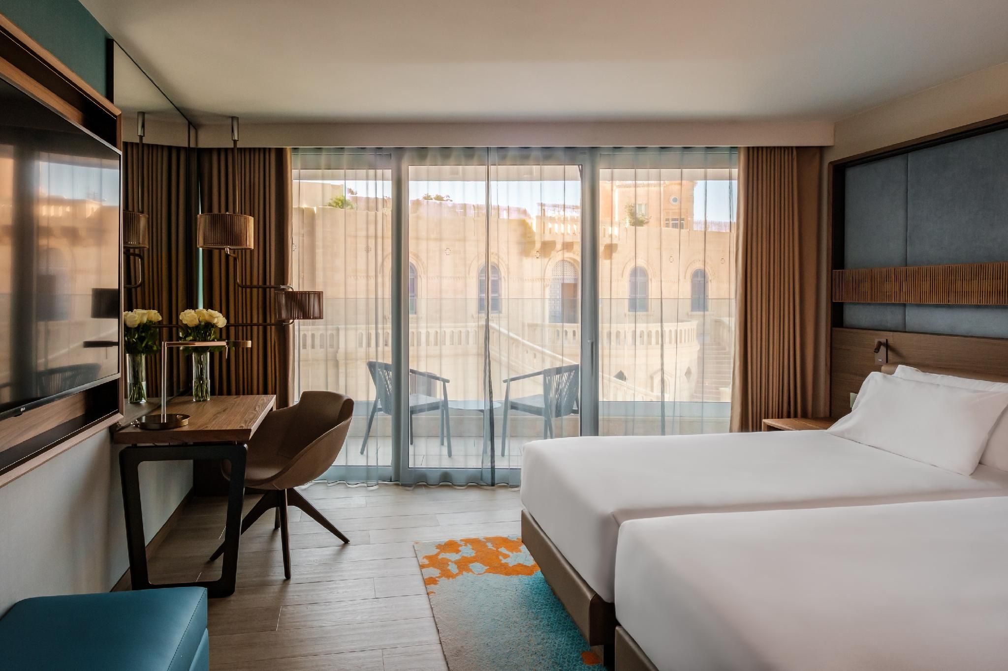 2 Twin Beds Pjazza View Room With Balcony