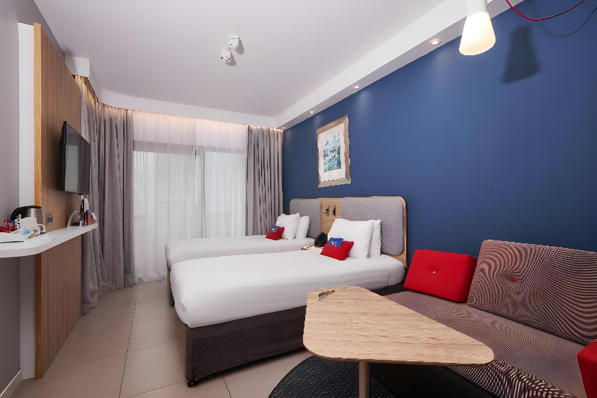 2 Twin Standard Balcony Single Sofa Bed Free Breakfast