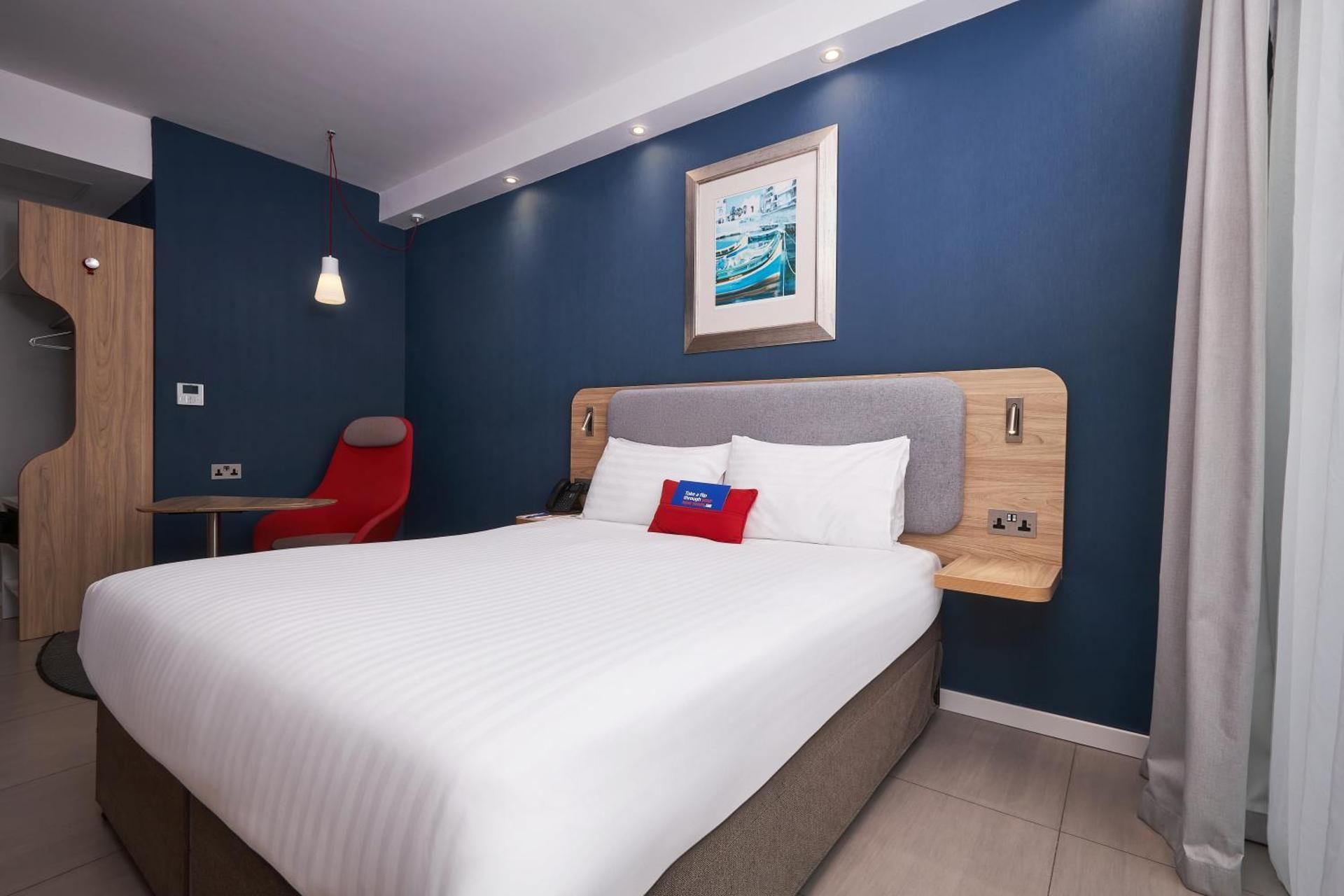 1 Double Standard Balcony With Free Breakfast