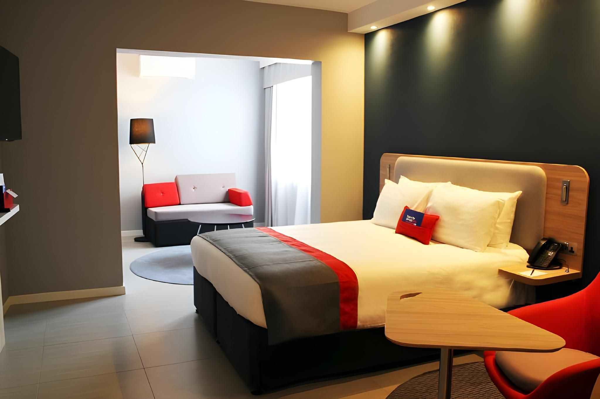 1 Double Suite Single Sofa Bed With Free Breakfast