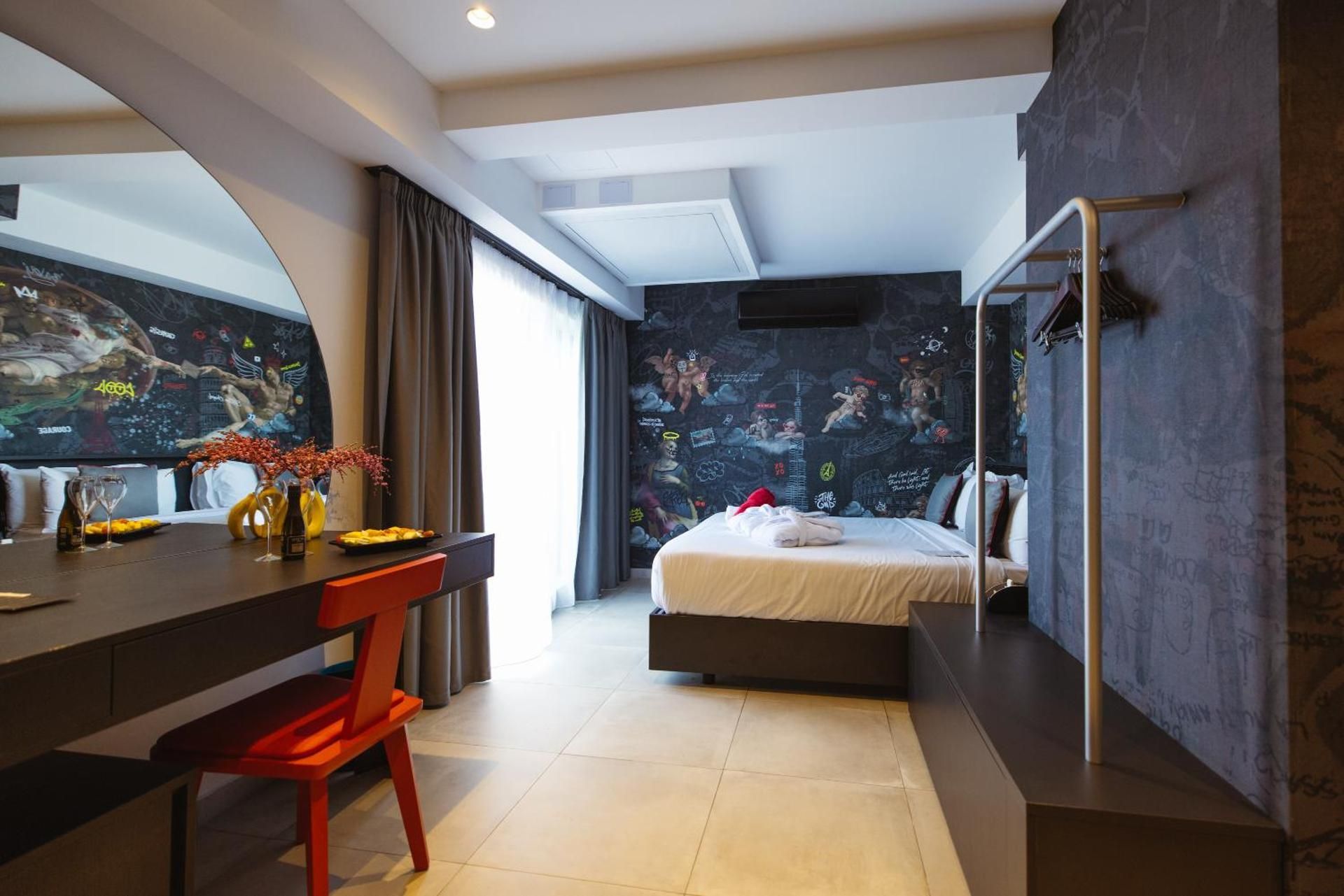 Deluxe Double Room with Balcony and Sea View